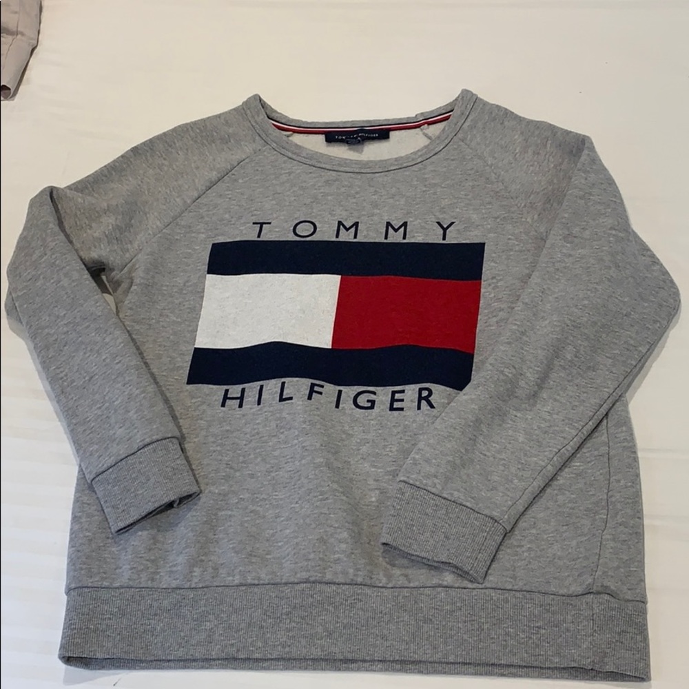 Tommy Hilfiger sweater